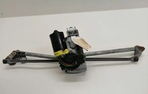 Audi A6 S6 C4 4A Front wiper linkage and motor 0390241330CEP 893955995A