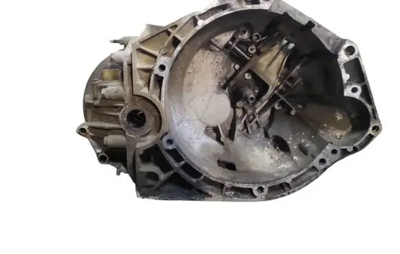 Iveco Daily 3rd gen Manual 5 speed gearbox 20UM05 6054378