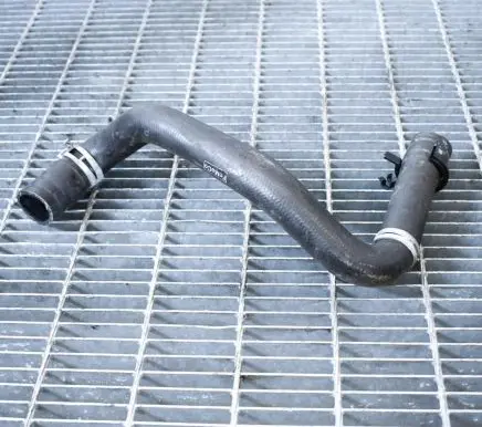 Ford Kuga II Engine coolant pipe/hose FV418260AC