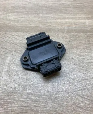 Volkswagen PASSAT B4 Ignition amplifier control unit WAGAMPLIFIER
