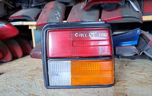 Honda Civic Tailgate rear/tail lights 0436318