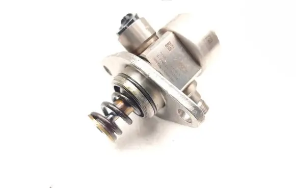 Peugeot Partner Fuel injection high pressure pump 9805614880