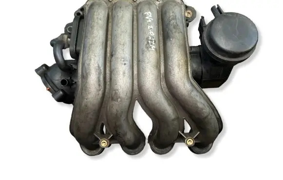 Volkswagen PASSAT B5.5 Intake manifold 06B133210AS