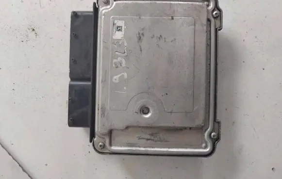 Volkswagen Golf V Engine control unit/module 03G906021MG 0281014043 03G906021A