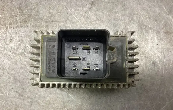 Opel Astra G Glow plug pre-heat relay 09132691 51299008