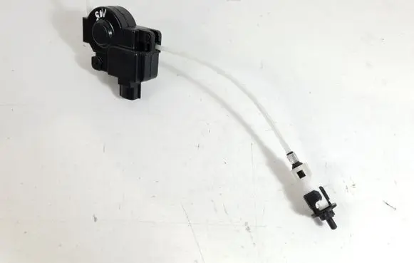 Lexus GS 300 350 430 450H Fuel cap flap release cable 77030-30160