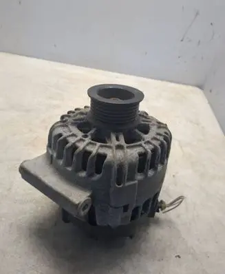 Opel Insignia A Generator/alternator 13586366 2618063A 151118221827