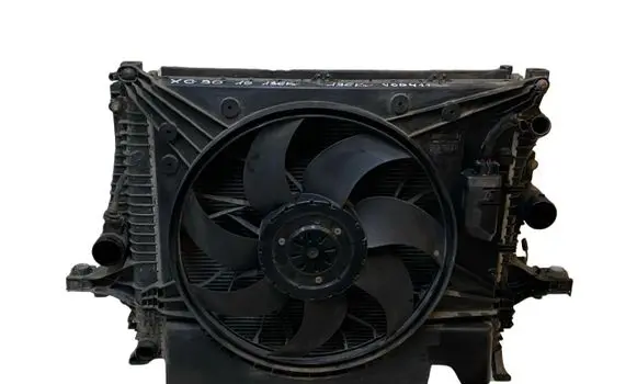 Volvo XC90 Radiator set 30612864 31303975 31274553