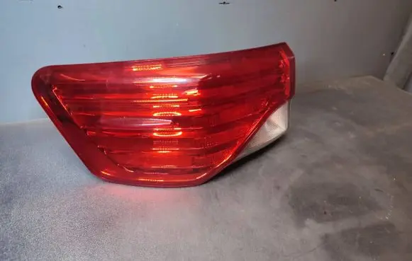 Toyota Avensis T270 Rear/tail lights 15478