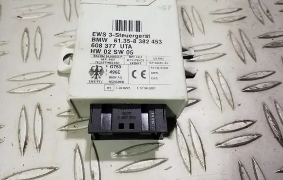 BMW 5 E39 Immobilizer control unit/module 61358382453 608377UTA HW02SW05