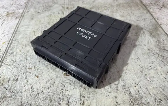 Mitsubishi Galant Engine control unit/module MR578279 E6T35472