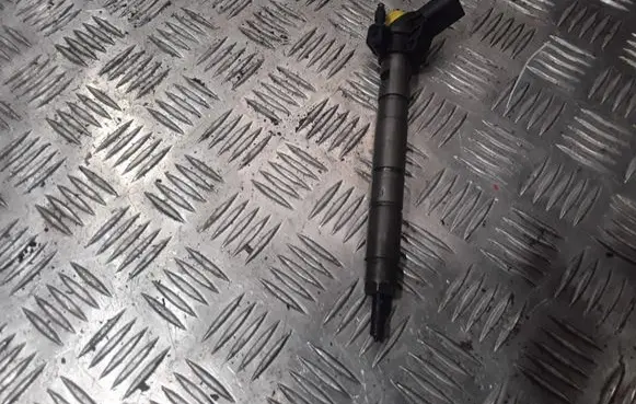 Audi A6 S6 C6 4F Fuel injector 059130277AC 0445115039