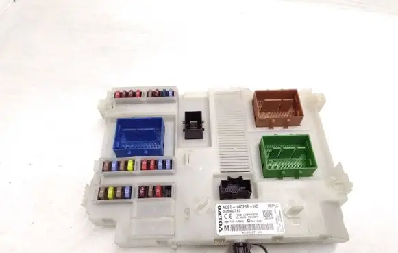 Volvo XC60 Fuse module AG9T14C256HC 31254837