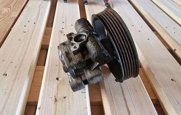 Honda Jazz Power steering pump