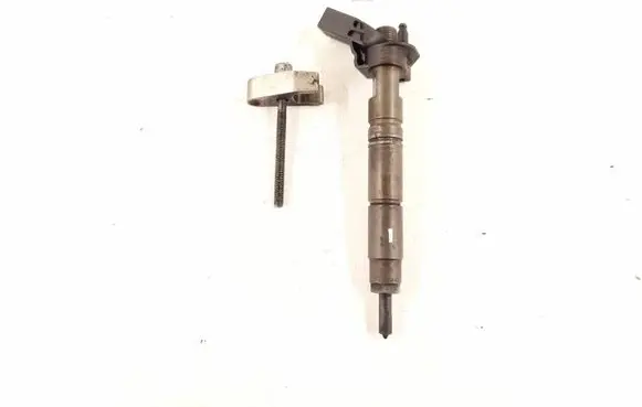 Fuel injector