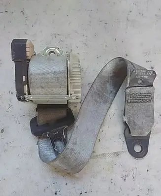 Opel Tigra B Front seatbelt