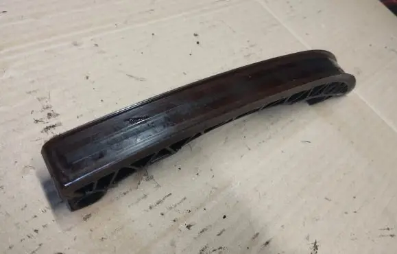Jeep Grand Cherokee (WK) Slide rail for timing chain A6420500416