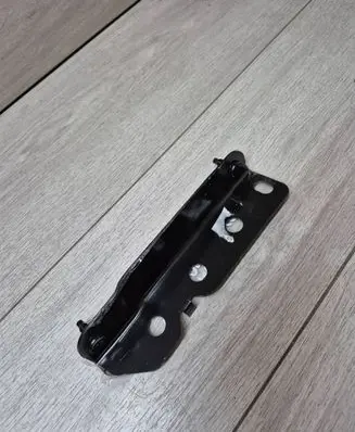 Land Rover Discovery Sport Front bumper mounting bracket K8D2-17B760-AB