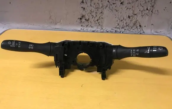 Nissan X-Trail T32 Wiper control stalk 17412SN2