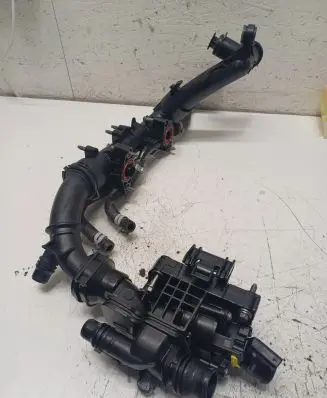 Thermostat/thermostat housing