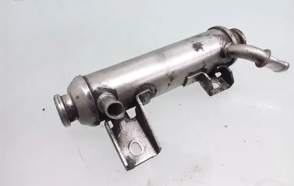 Opel Astra H EGR valve cooler 55182590