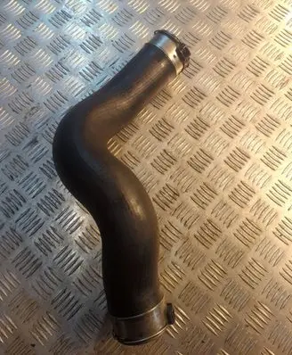 BMW 5 F10 F11 Intercooler hose/pipe