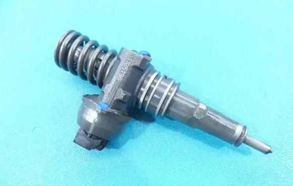 Volkswagen Bora Fuel injector 0414720213 IMPRK1185196