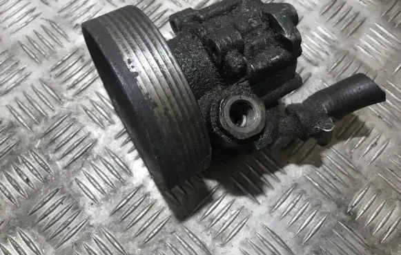 Ford Galaxy Power steering pump 95vw3a733fa