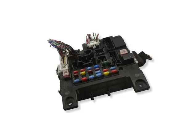 Mitsubishi Lancer X Fuse module 