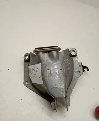 Porsche Macan (95B) Engine mounting bracket 8K0399059