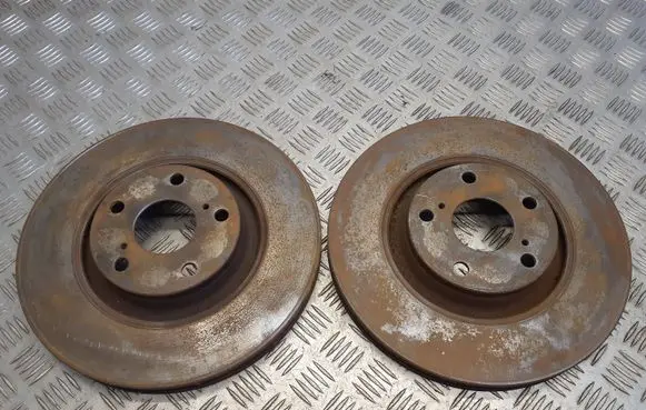 Toyota Avensis T270 Front brake disc