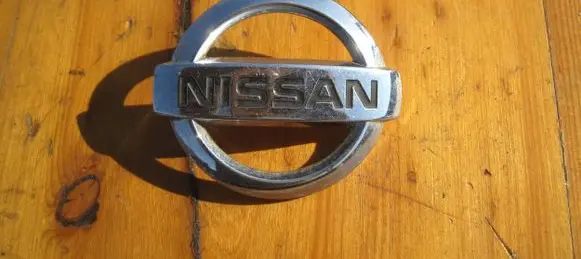 Nissan X-Trail T31 Manufacturer badge logo/emblem 