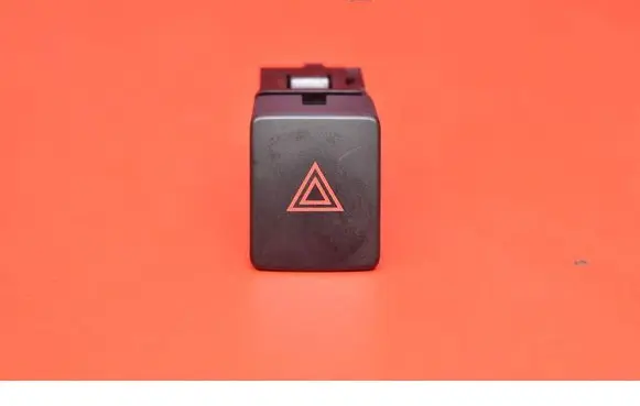 Nissan Qashqai Hazard light switch 299125472