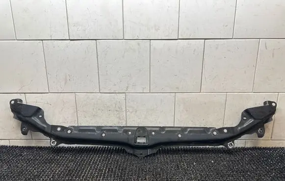 BMW 5 E60 E61 Top upper radiator support slam panel 7163462