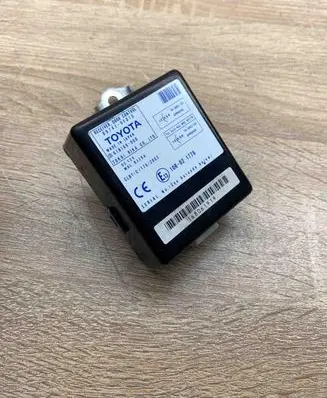 Toyota Corolla Verso AR10 Door control unit/module 897410F010
