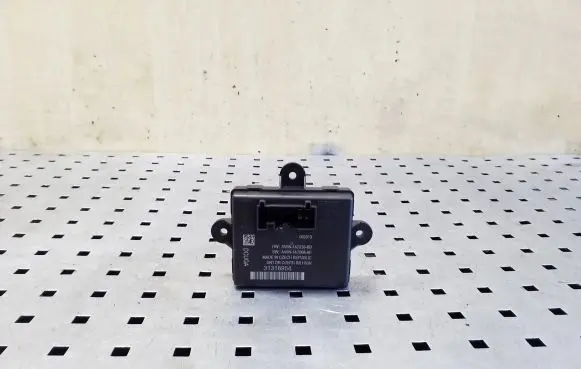 Volvo V40 Door control unit/module 31318954 AV6N14C236BB AV6N14C068AE