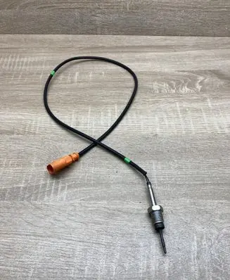 Audi Q3 8U Exhaust gas temperature sensor 03L906088BJ