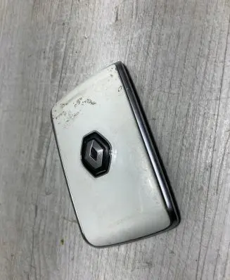 Renault Megane IV Ignition key/card 