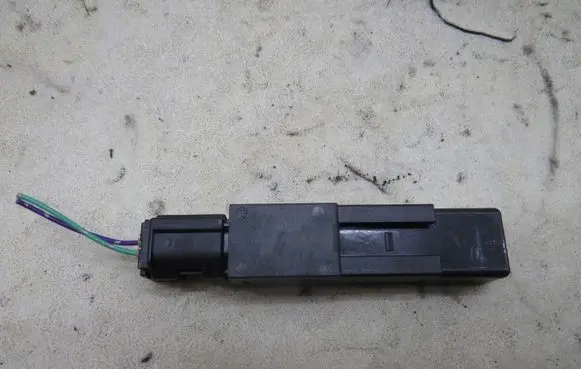 Mazda CX-5 Antenna control unit KD45676NXA