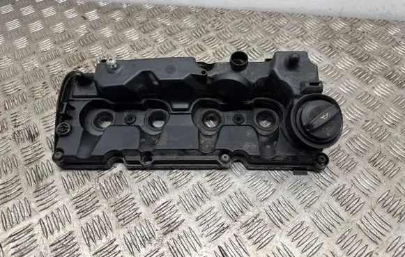 Volkswagen Touran II Rocker cam cover 03L103469S