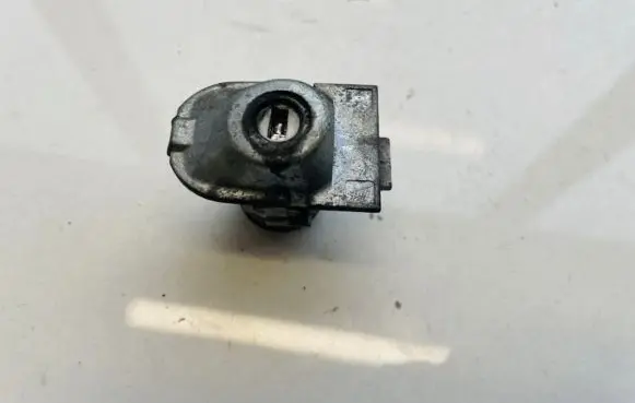 Volvo XC60 Front door lock (next to the handle) 30784964