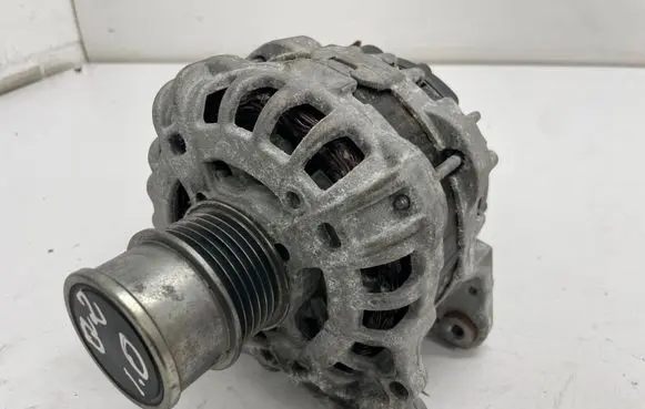 Audi Q2 - Generator/alternator 04E903015A