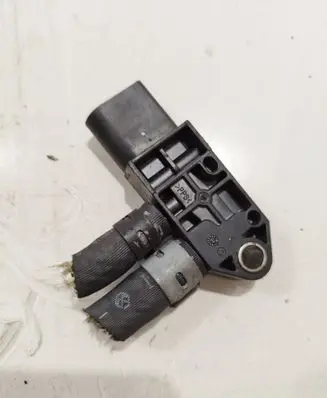 Volkswagen Golf V Air pressure sensor 076906051A