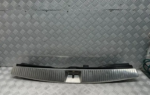 Mercedes-Benz C W204 Trunk/boot sill cover protection A2046906541