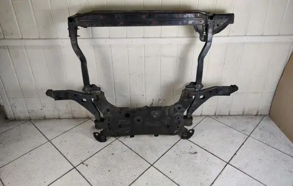Ford Escape III Front subframe