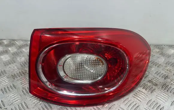 Volkswagen Tiguan Rear/tail lights 5N0945096