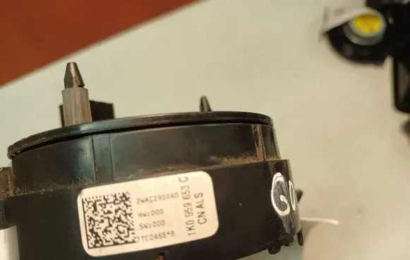 Volkswagen Golf V Airbag slip ring squib (SRS ring) 1K0959653C