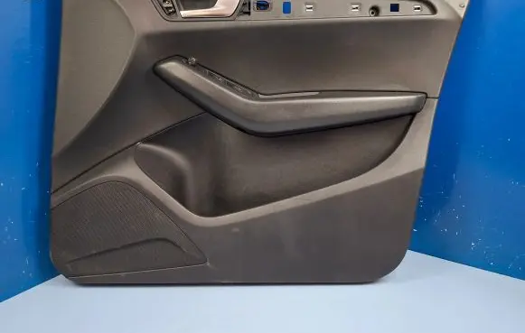 Audi Q5 SQ5 Front door card panel trim 8R2867106