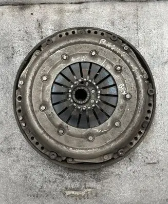 Volkswagen PASSAT B5 Pressure plate 3082307232