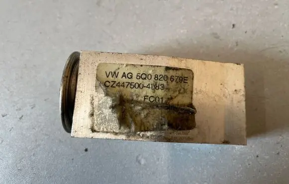 Air conditioning (A/C) expansion valve